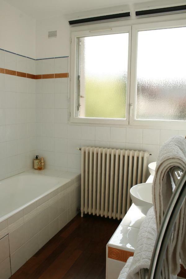 Une Chambre A Neuilly Guest House Экстерьер фото
