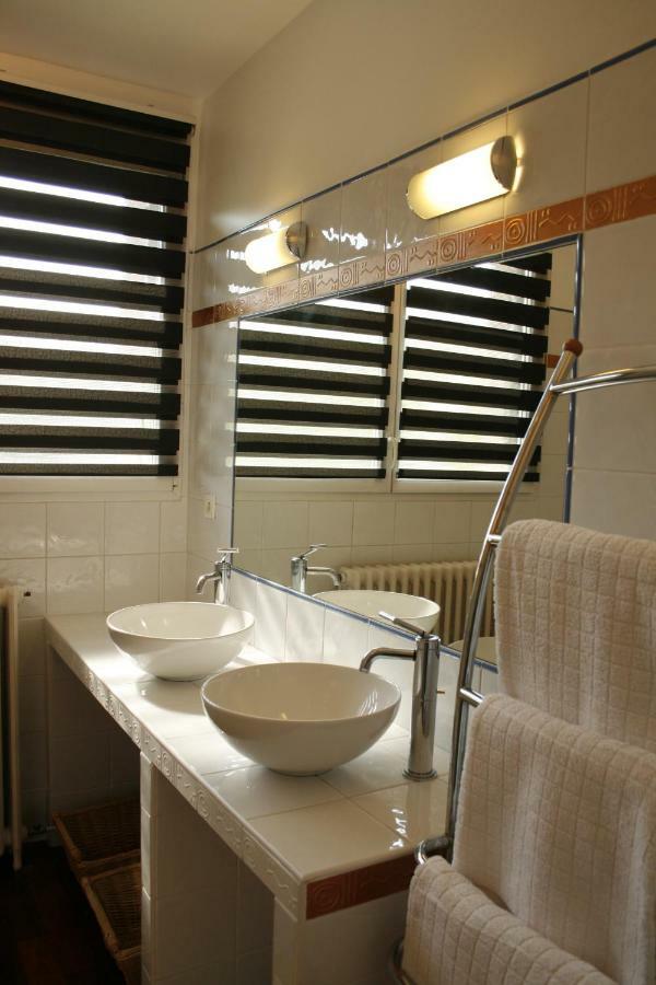 Une Chambre A Neuilly Guest House Экстерьер фото